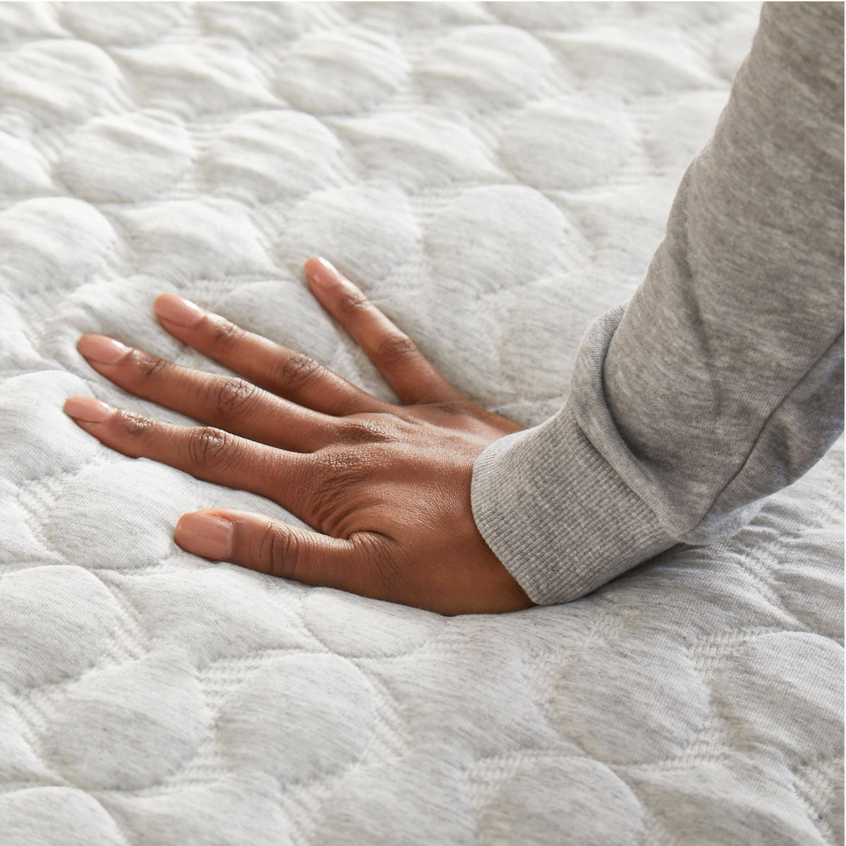 12 inch Plush Hybrid Mattress California King L760