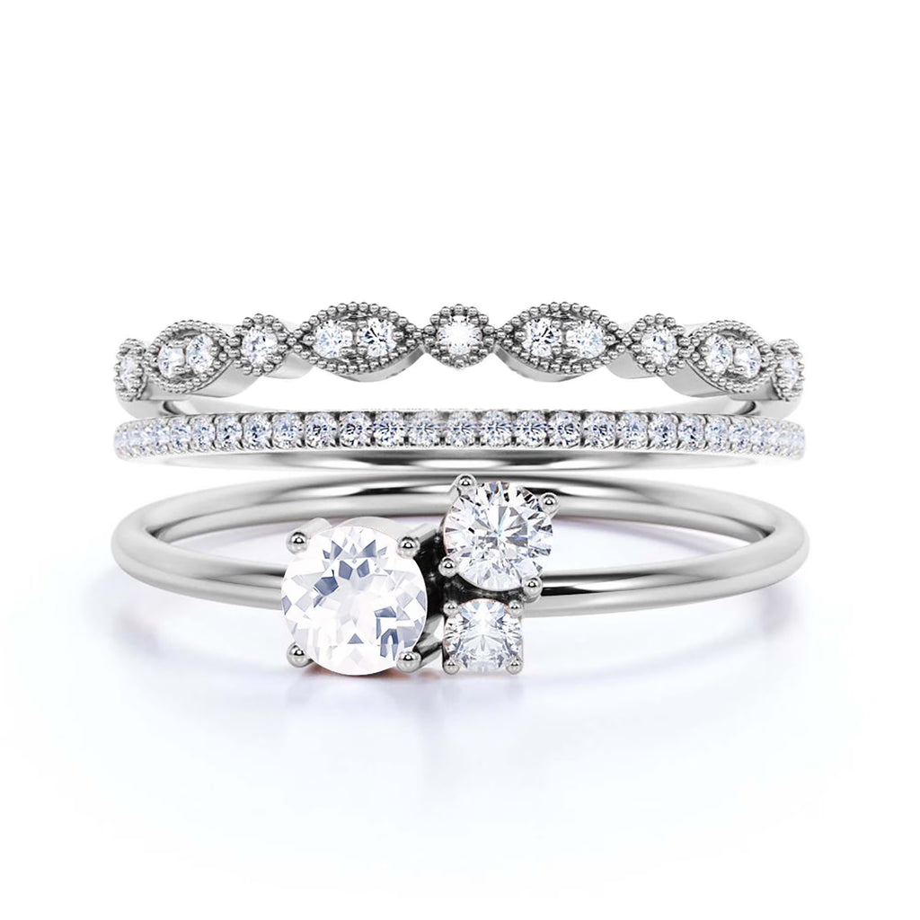 1.55 Carat Round Cut Diamond Moissanite Engagement Ring in 925 Sterling Silver With 18k White Gold Plating N462394