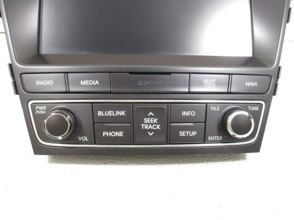 Pre-Owned Hyundai Santa Fe CD Navigation Radio Receiver D86404