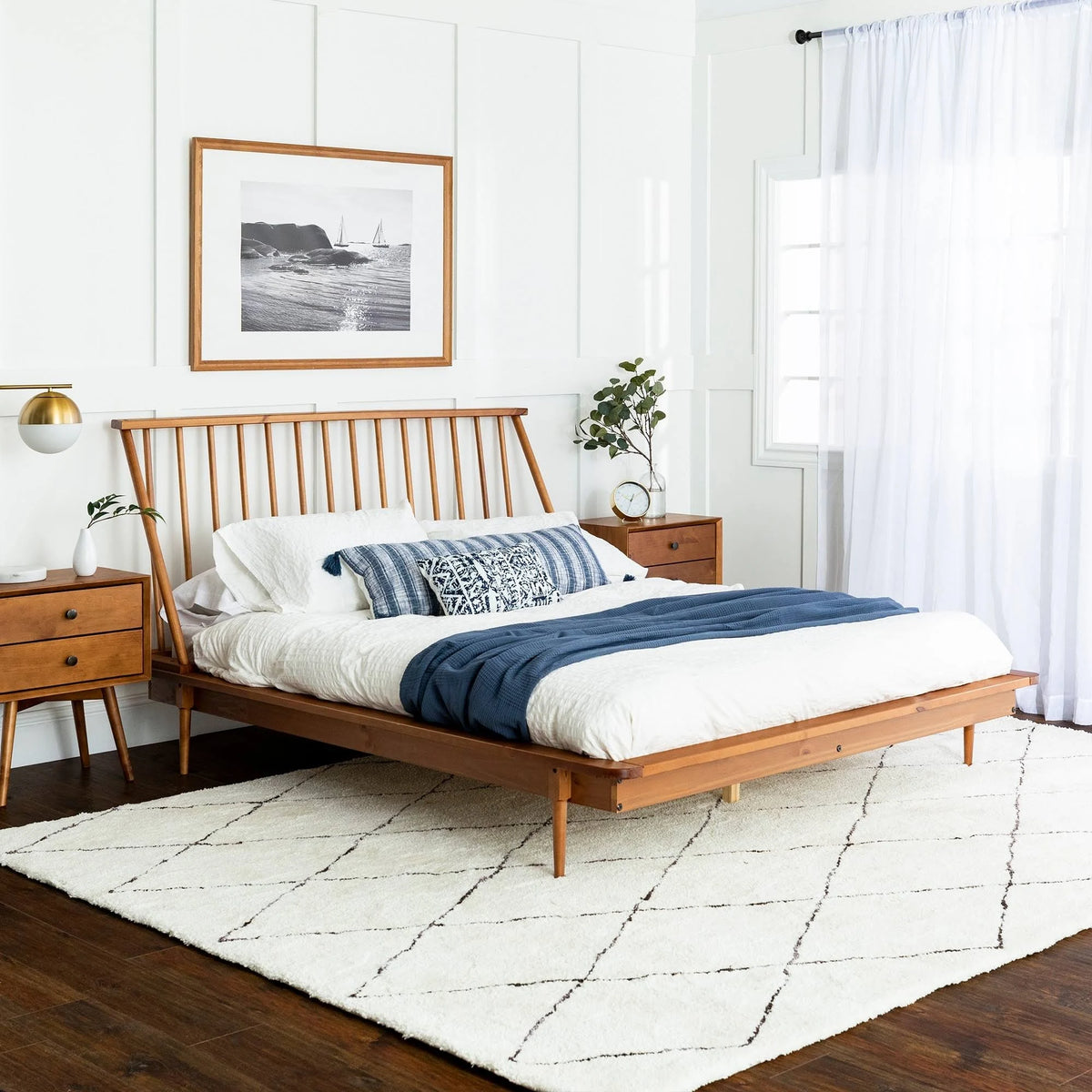 Solid Pine Wood Spindle Bed - Light Oak - Queen S9713