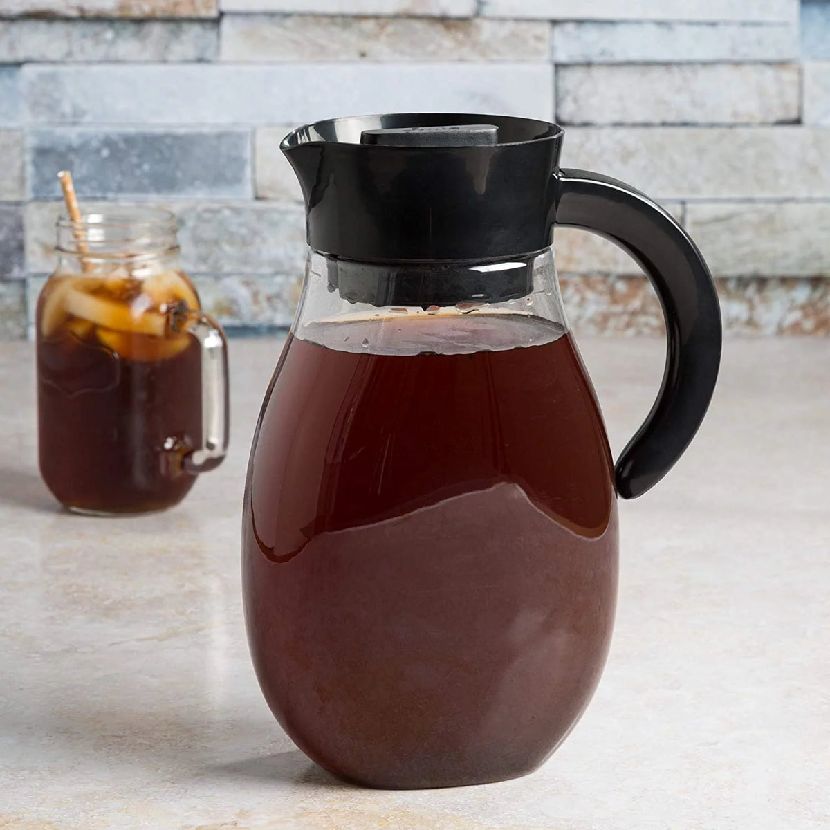 Airtight Cold Brew Coffee or Iced Tea Maker 2.7 Quart Black L2144
