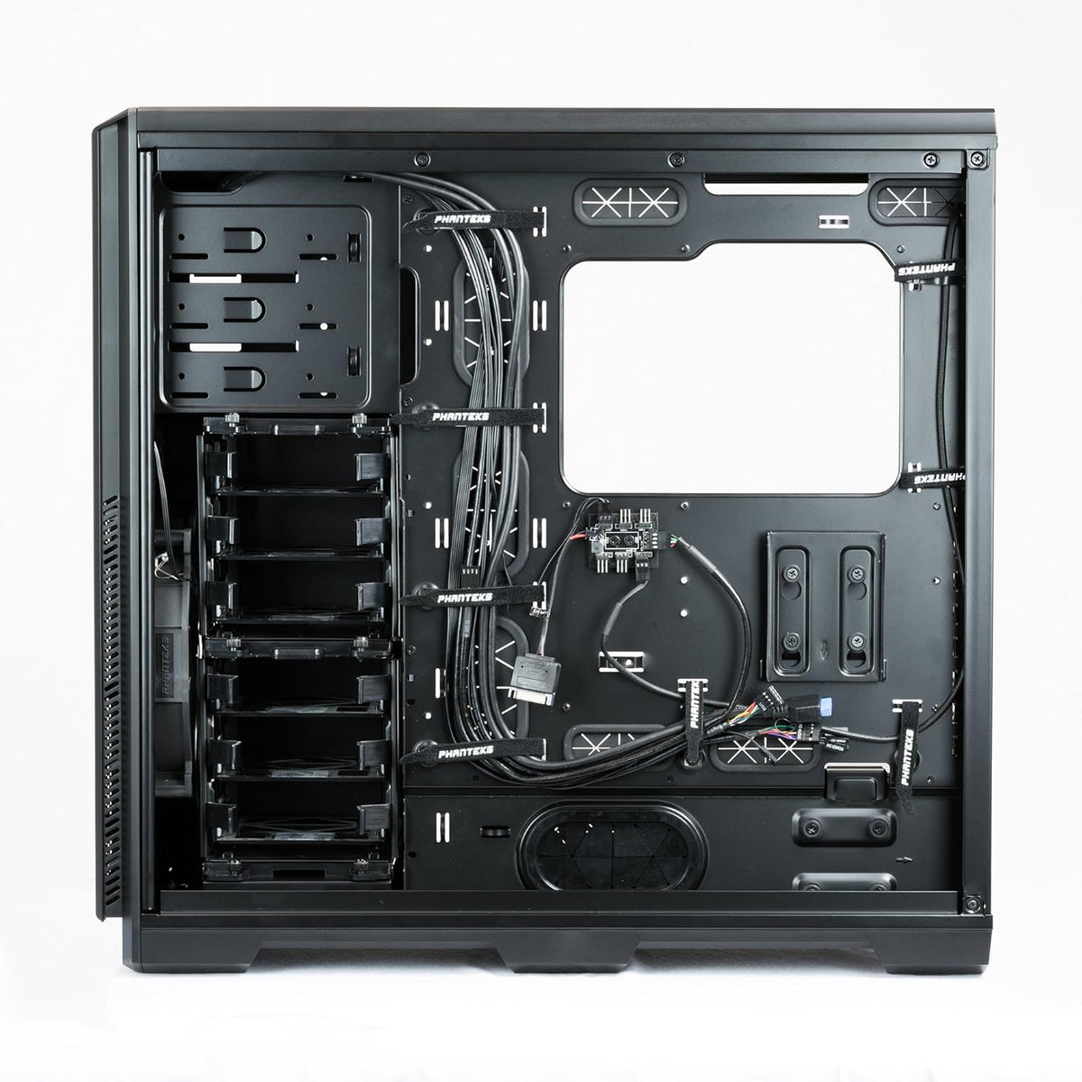 Full Tower Chassis without Window Black D68950